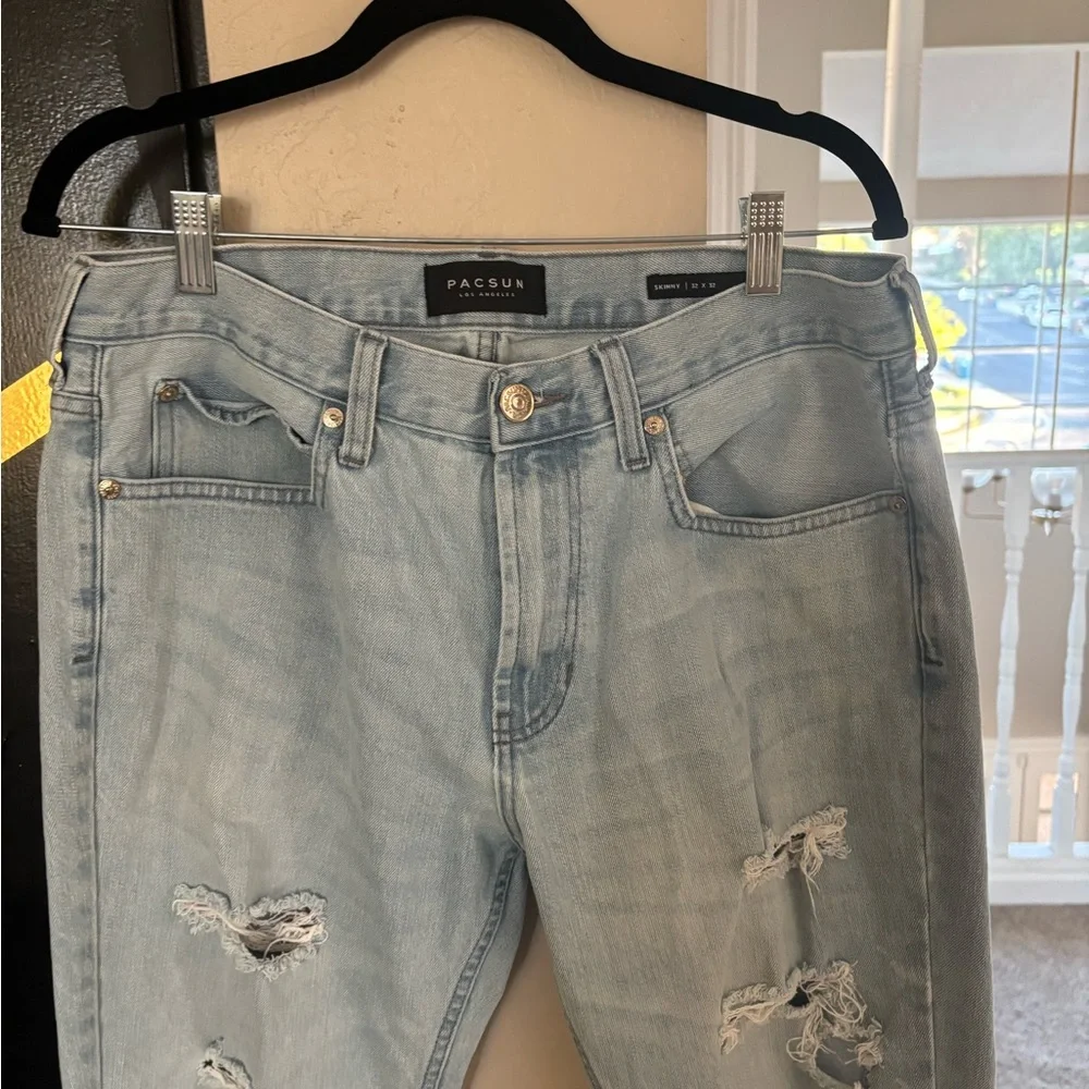 (PACSUN) Distressed Light Blue Jeans